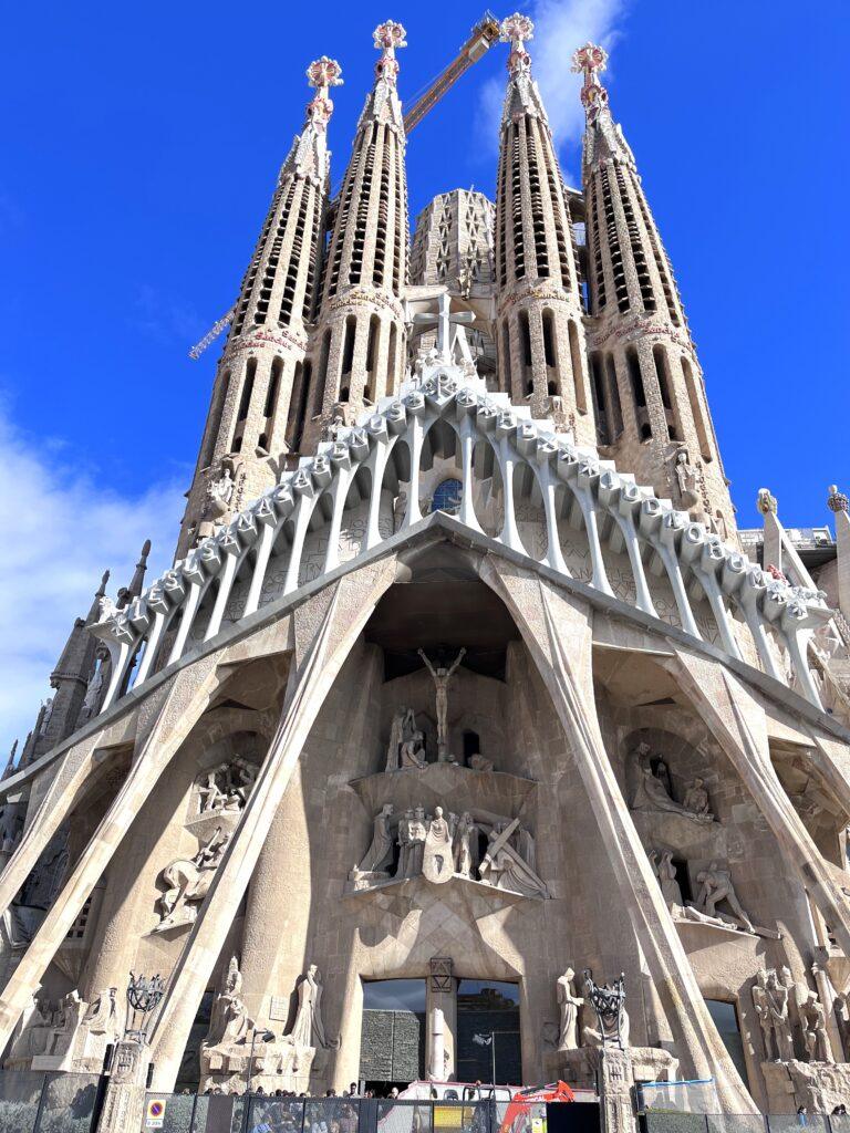 15 Amazing Things to Do in Barcelona for First-Time Visitors