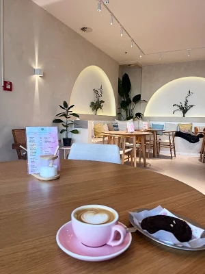 Frankfurt Cafés - 12 Prettiest & Coziest Spots-MAGO Coffee