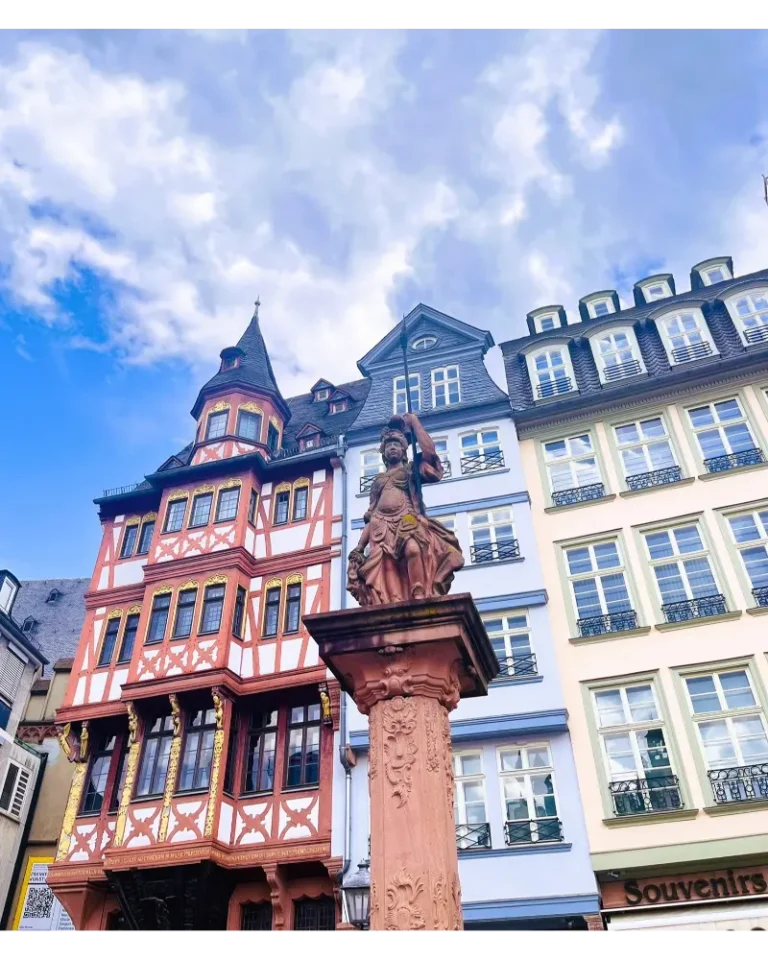 Römerberg is one of the prettiest areas in a must-see when on Frankfurt Layover.